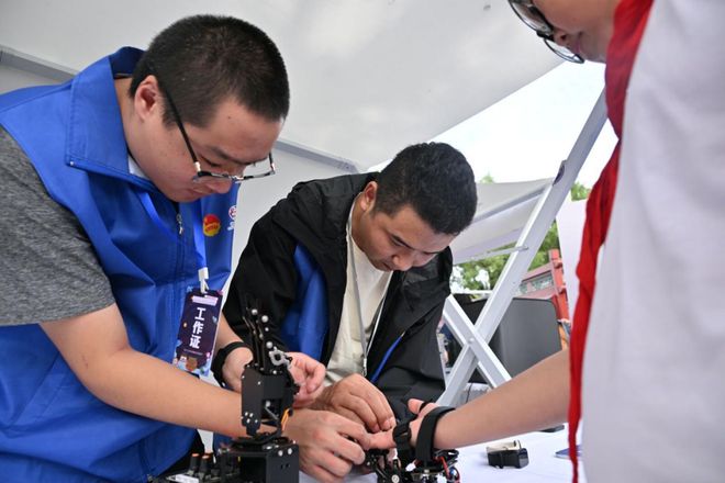 鼓楼专场活动媒体开放日成功举办龙8游戏进入北京科学嘉年华｜钟(图8)